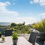 بيت للعطل 3 Bedroom Stunning In