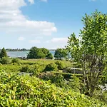 3 Bedroom Stunning In Sjolund