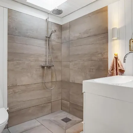 3 Bedroom Stunning In Σπίτι διακοπών
