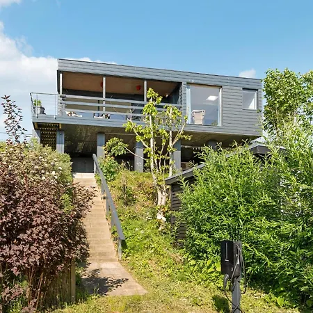 3 Bedroom Stunning In Sjolund