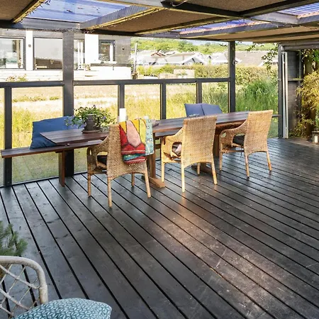 3 Bedroom Stunning In *