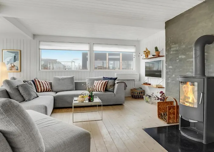 Casa de Férias 3 Bedroom Stunning In Sjolund