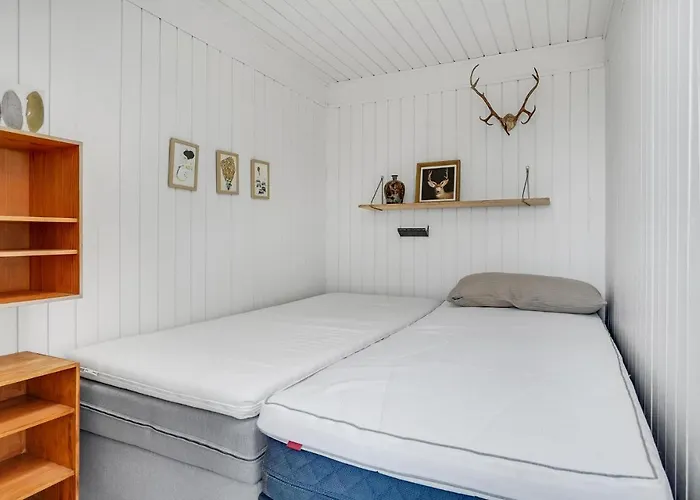 Casa de Férias 3 Bedroom Stunning In Sjolund