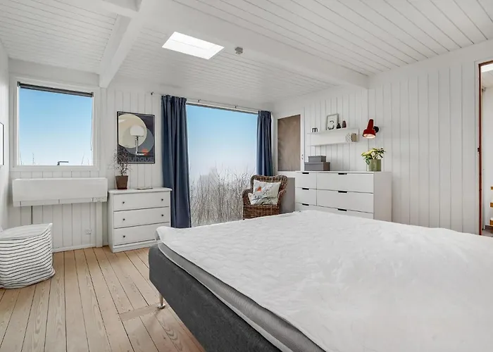 3 Bedroom Stunning In *