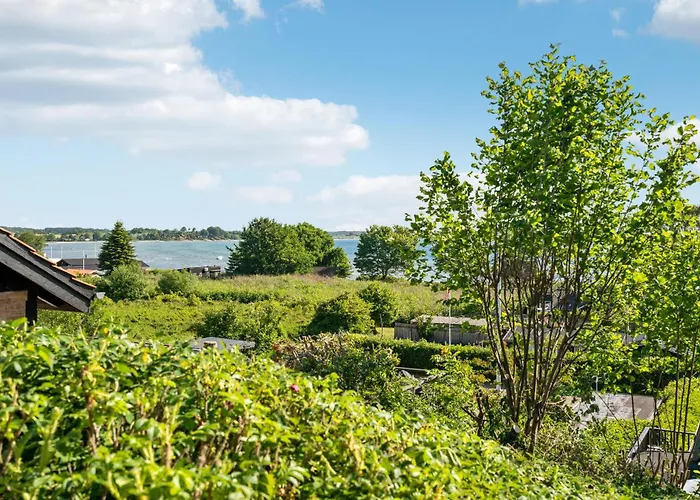 3 Bedroom Stunning In Sjolund